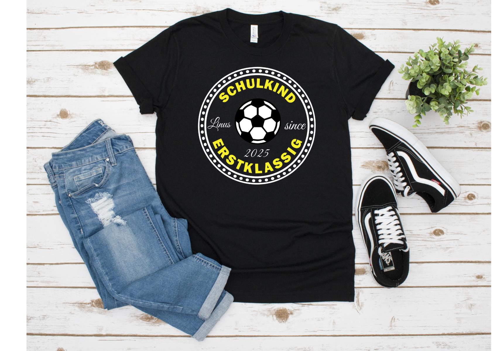 Fußballspieler T-Shirt zur Einschulung Ball mit Namen
